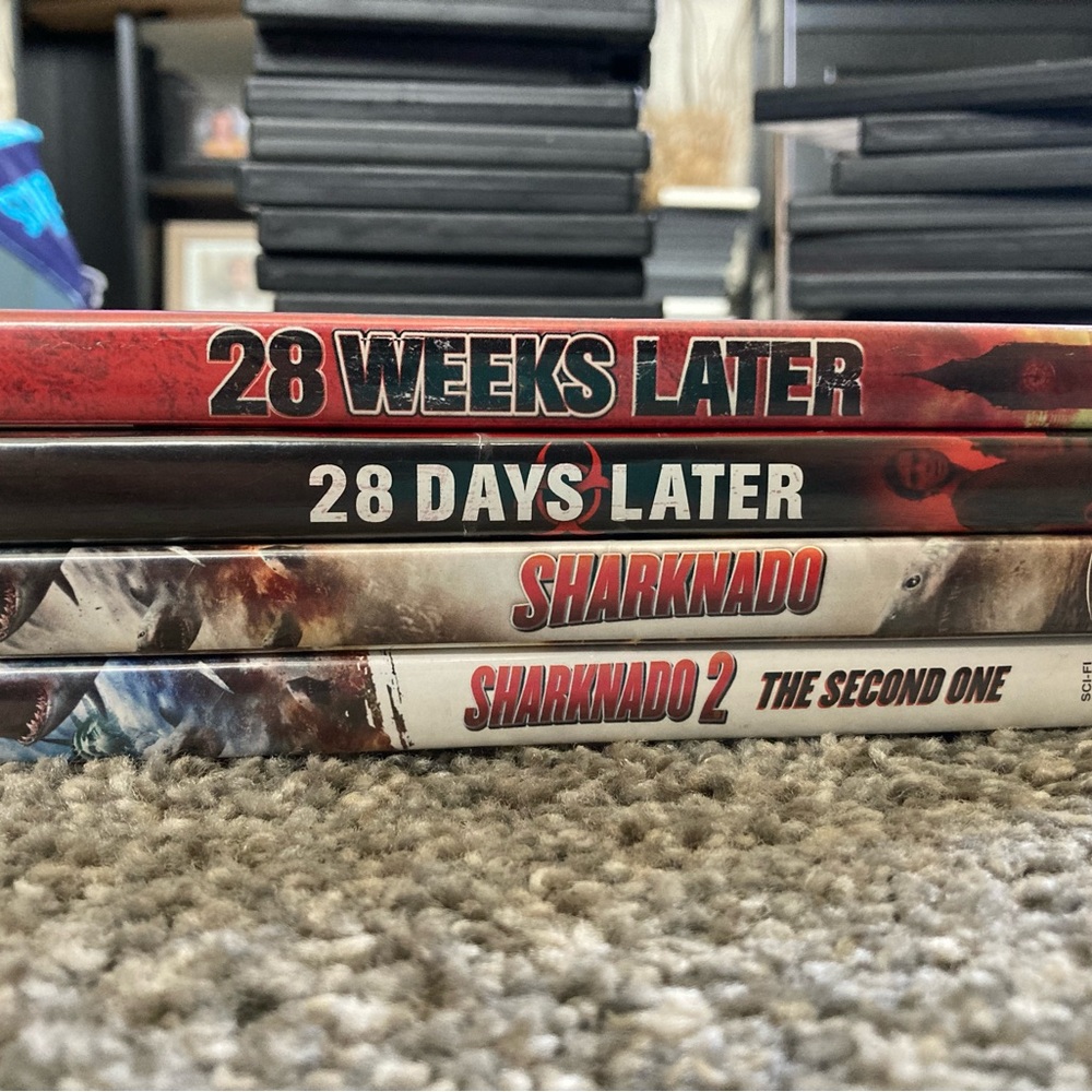4 DVDs